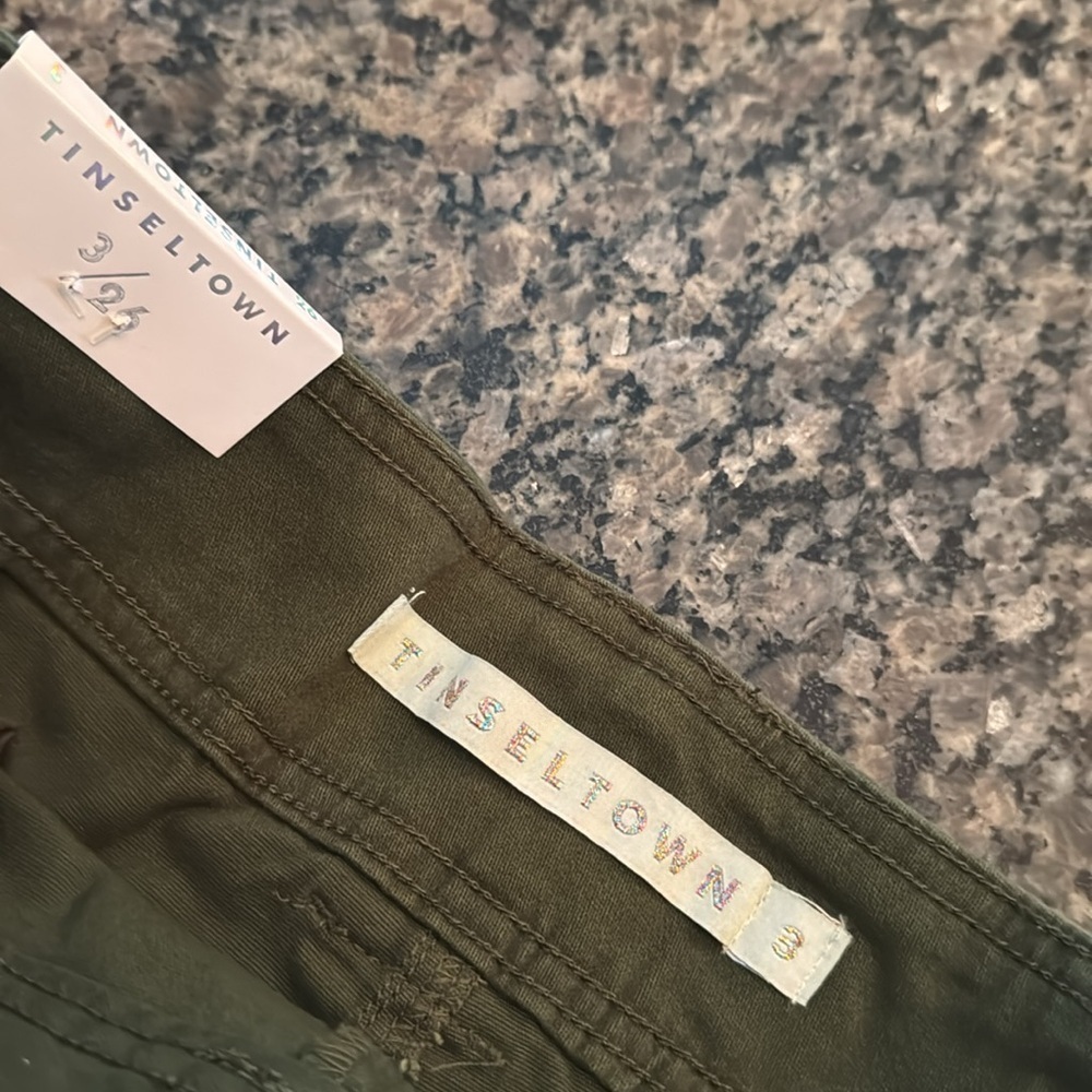 Tinseltown olive drab green cargo mini skirt NWT 3/26 - Picture 8 of 11